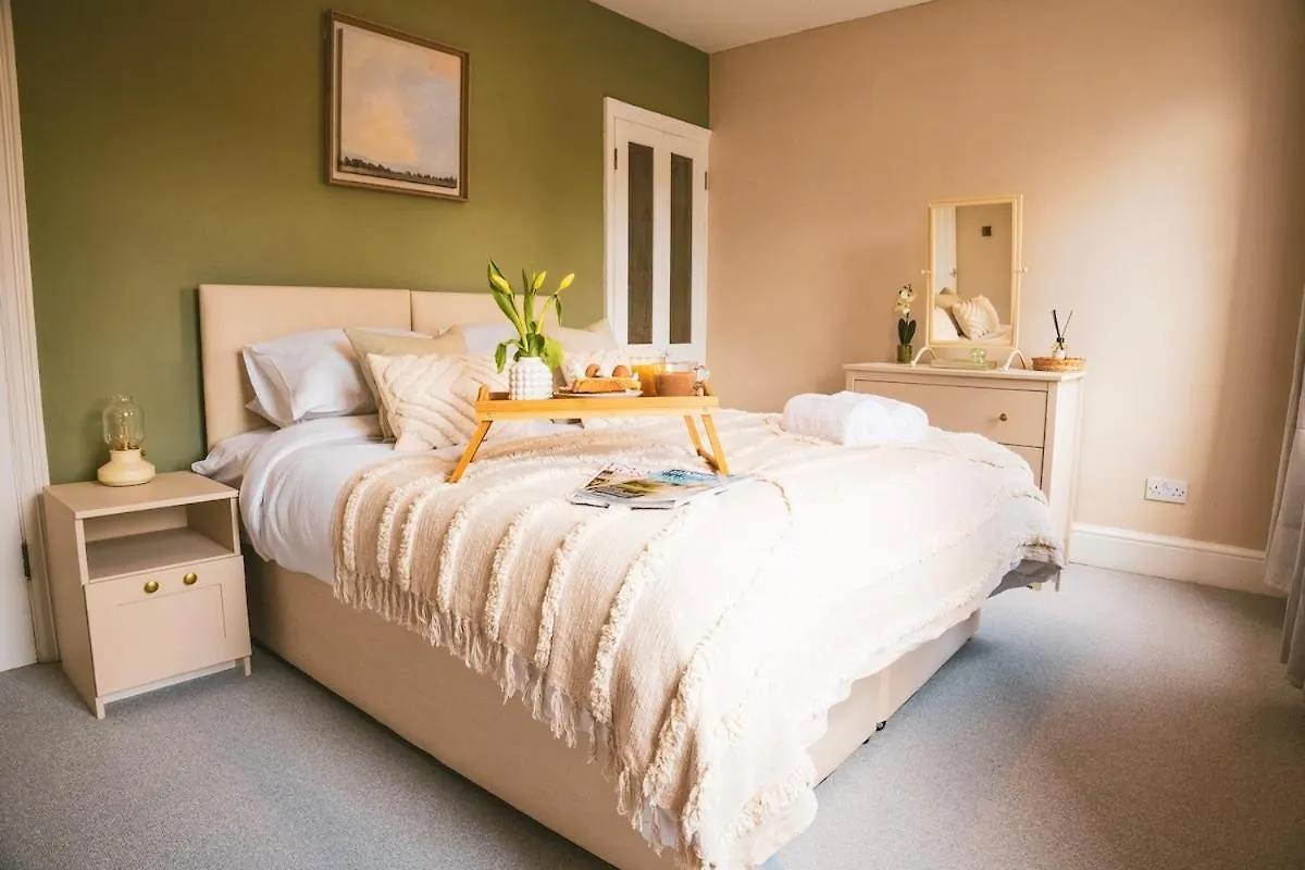 The Naunton Nook Apartment Cheltenham 0*,  United Kingdom